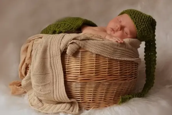 مرکزی برای خرید و تحویل سبد حصیری نوزادان